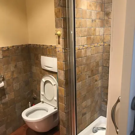 Mike's Apartment *